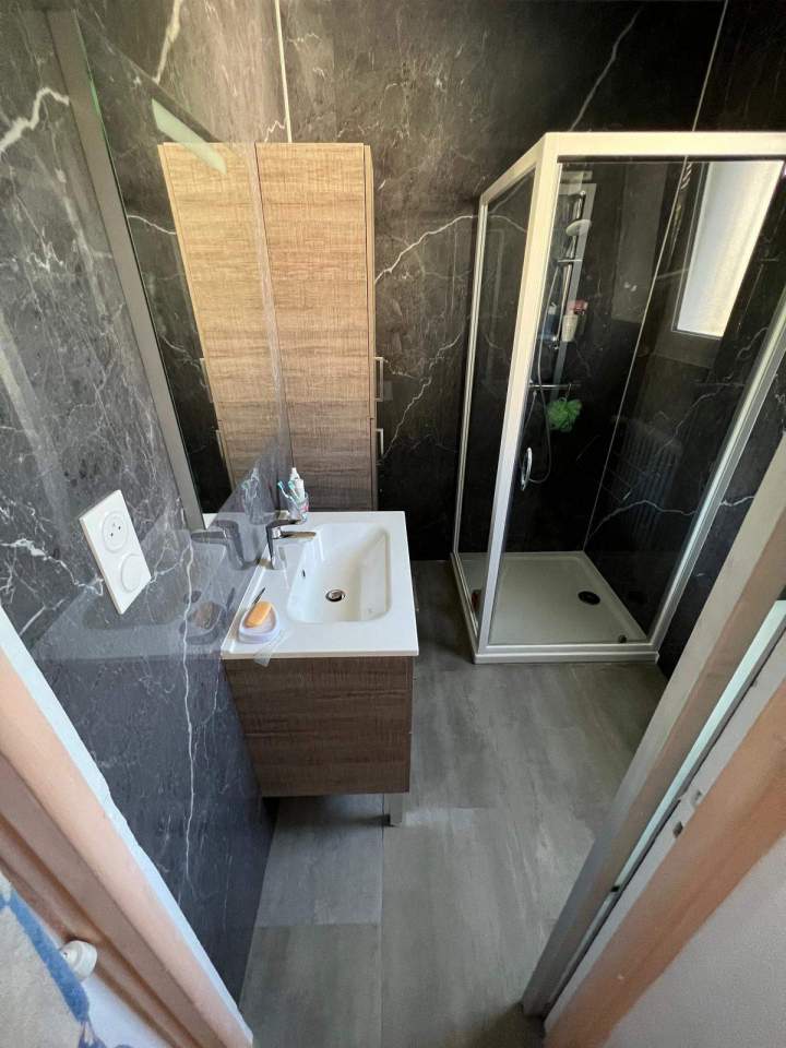Salle de bains clé en main tulle