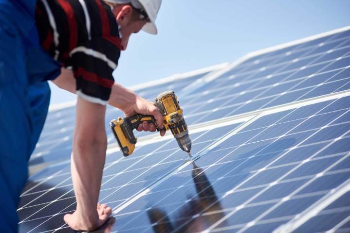 Pose de panneaux solaires Ussel