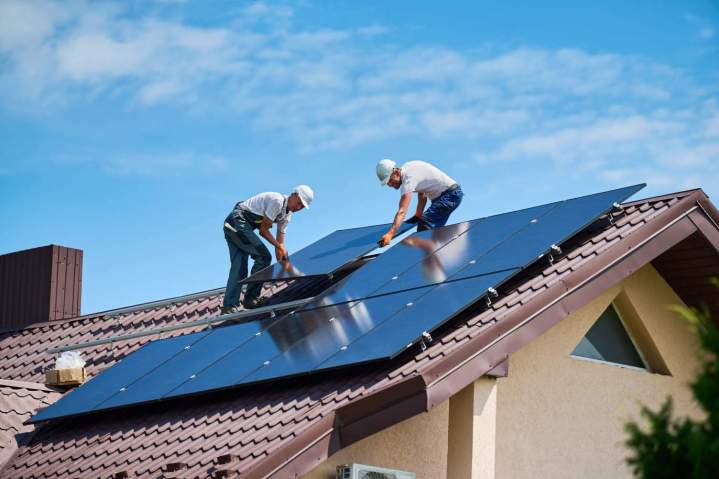 Installateur panneau solaire, Ussel